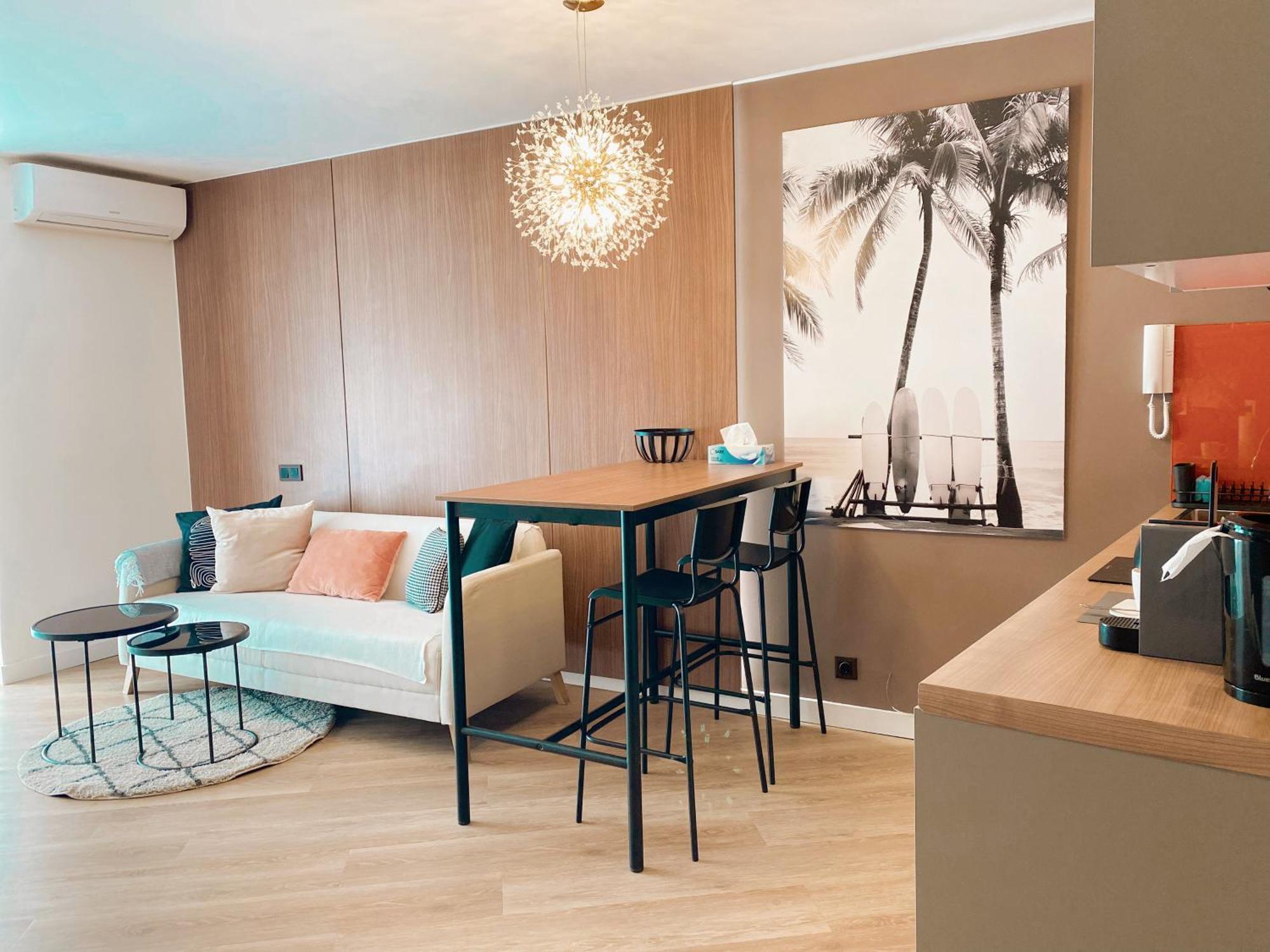 Zeus Apartment ตอร์เรโมลิโนส ภายนอก รูปภาพ