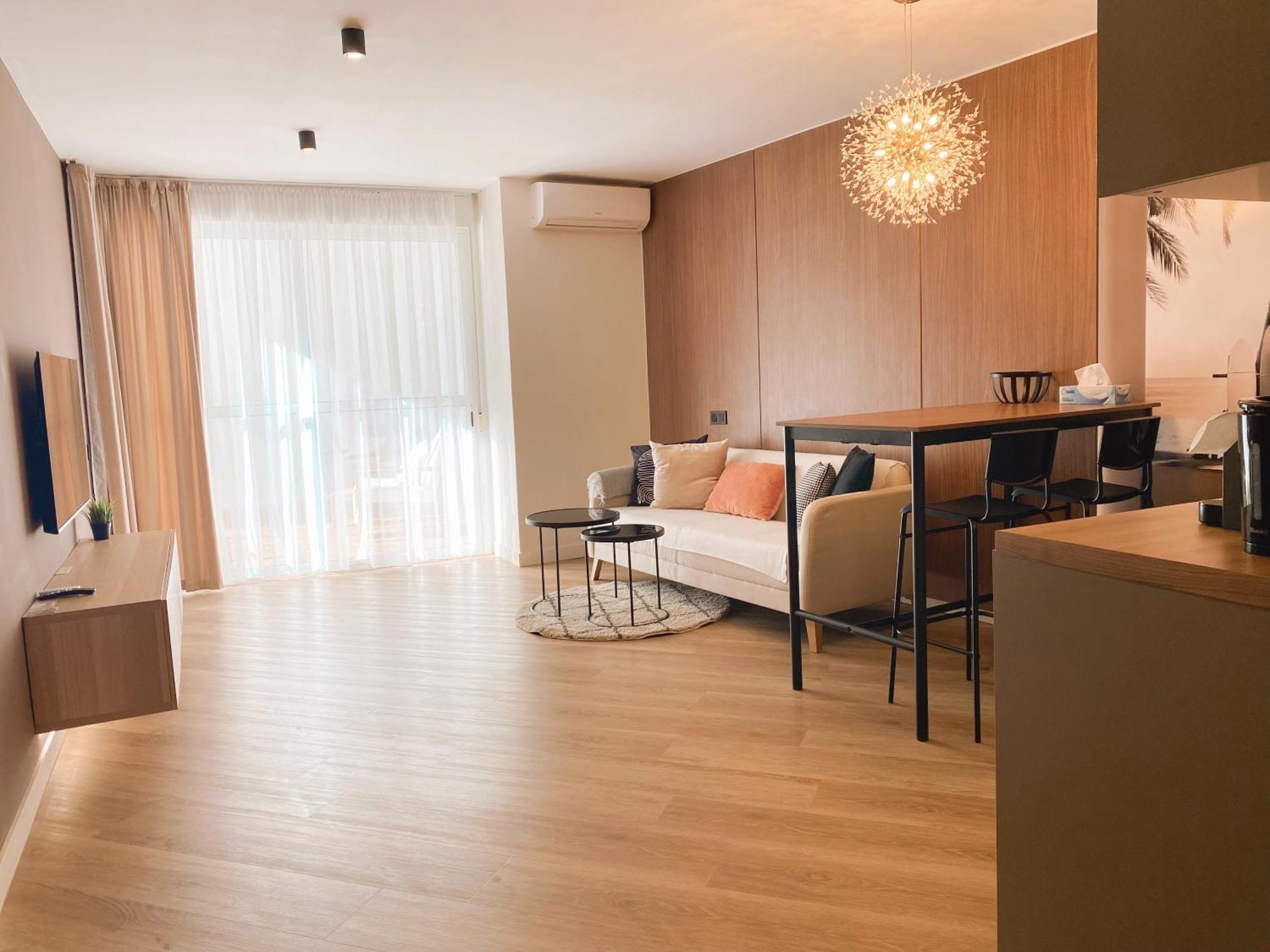 Zeus Apartment ตอร์เรโมลิโนส ภายนอก รูปภาพ