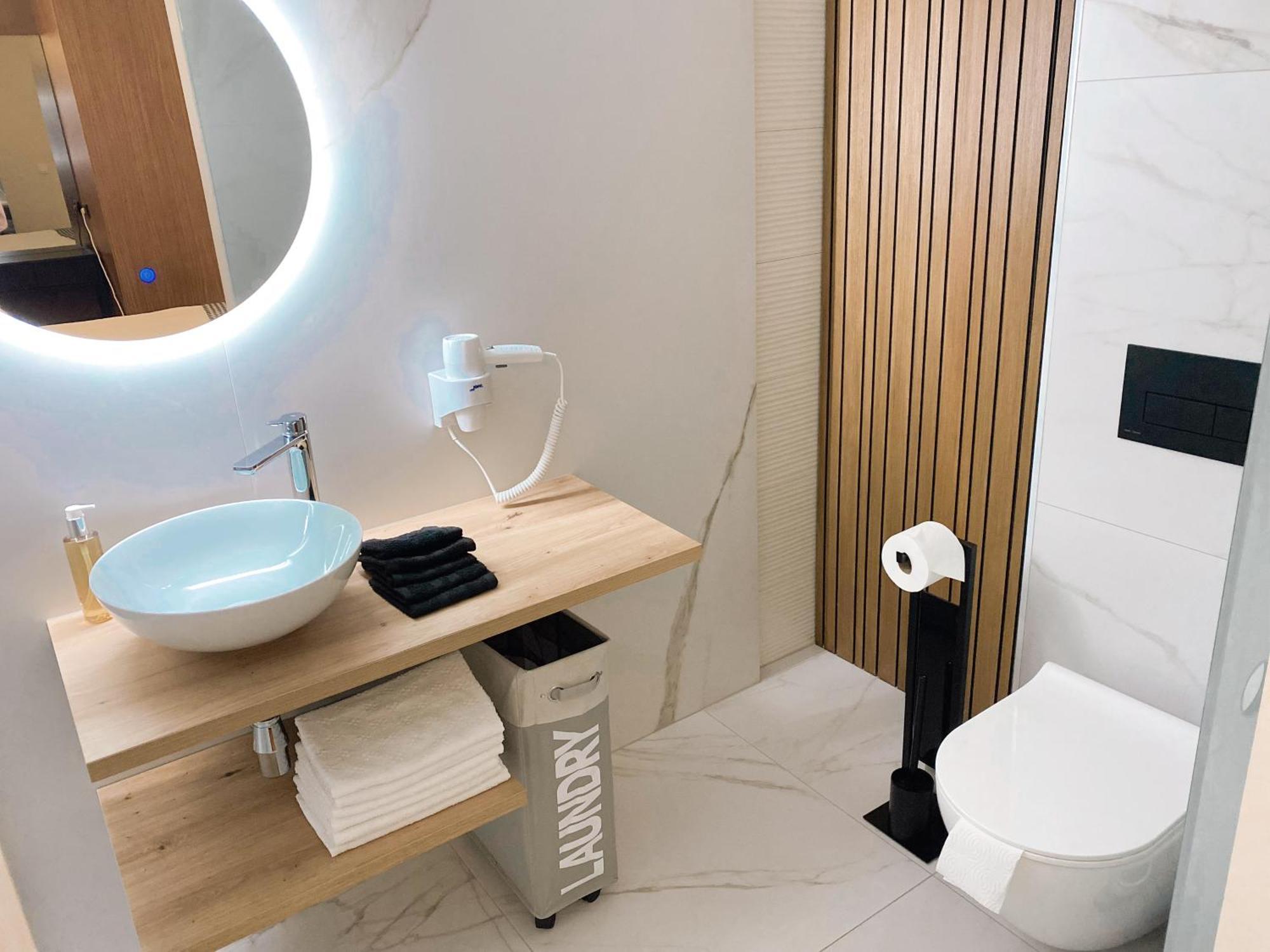 Zeus Apartment ตอร์เรโมลิโนส ภายนอก รูปภาพ